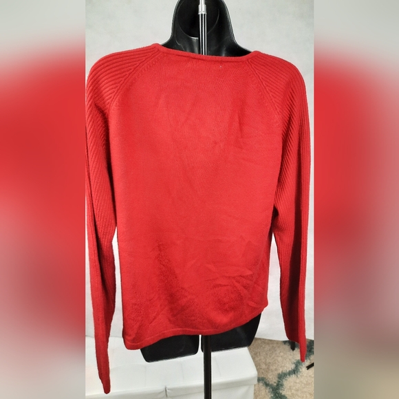 Extremely Soft Red Cardigan - Picture 2 of 3